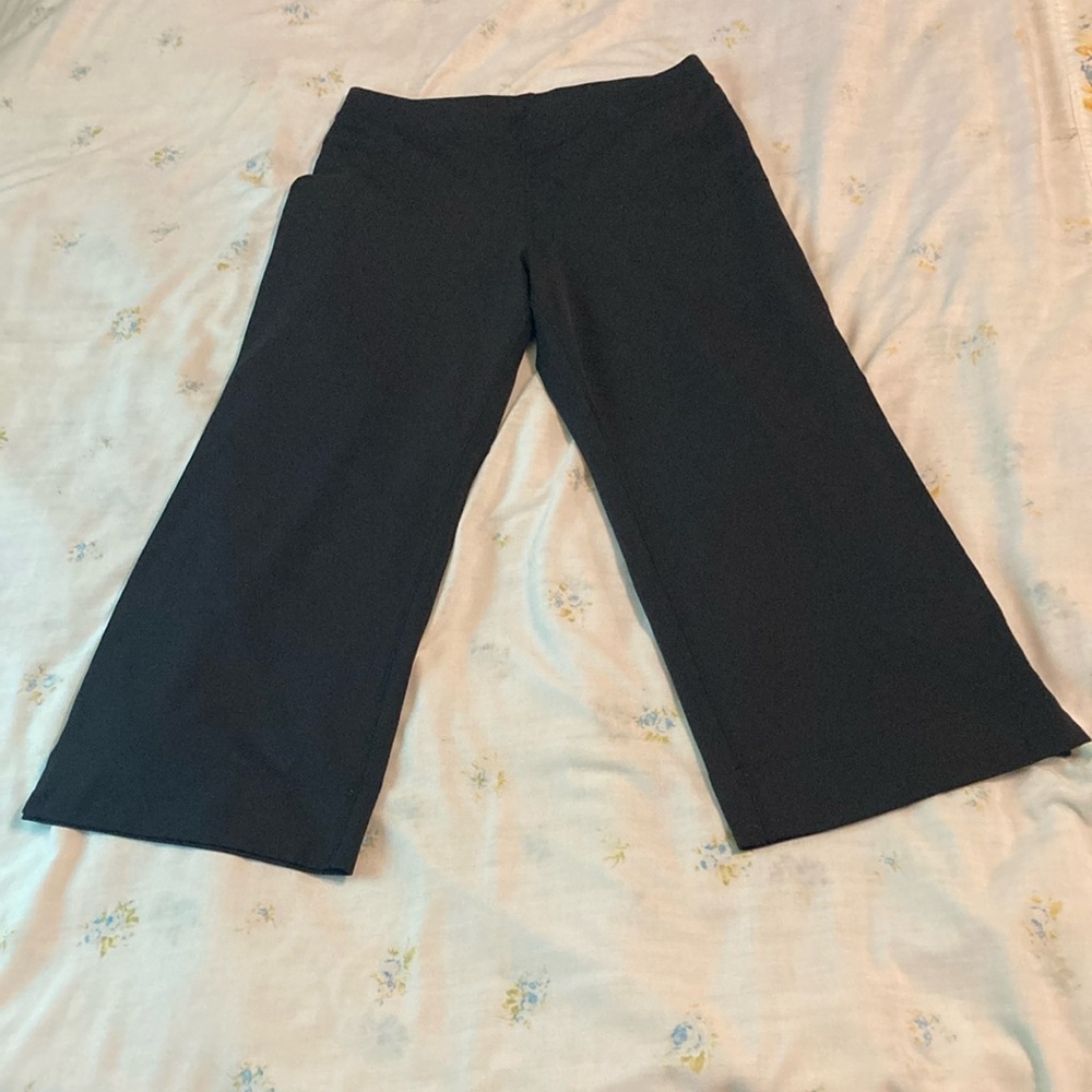 Black Athletic Capri